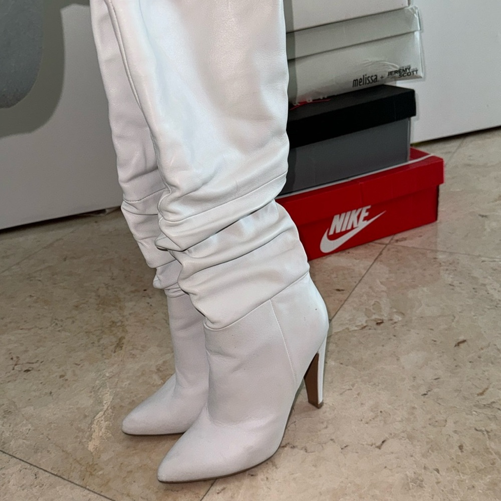 Steven madden all leather knee boots